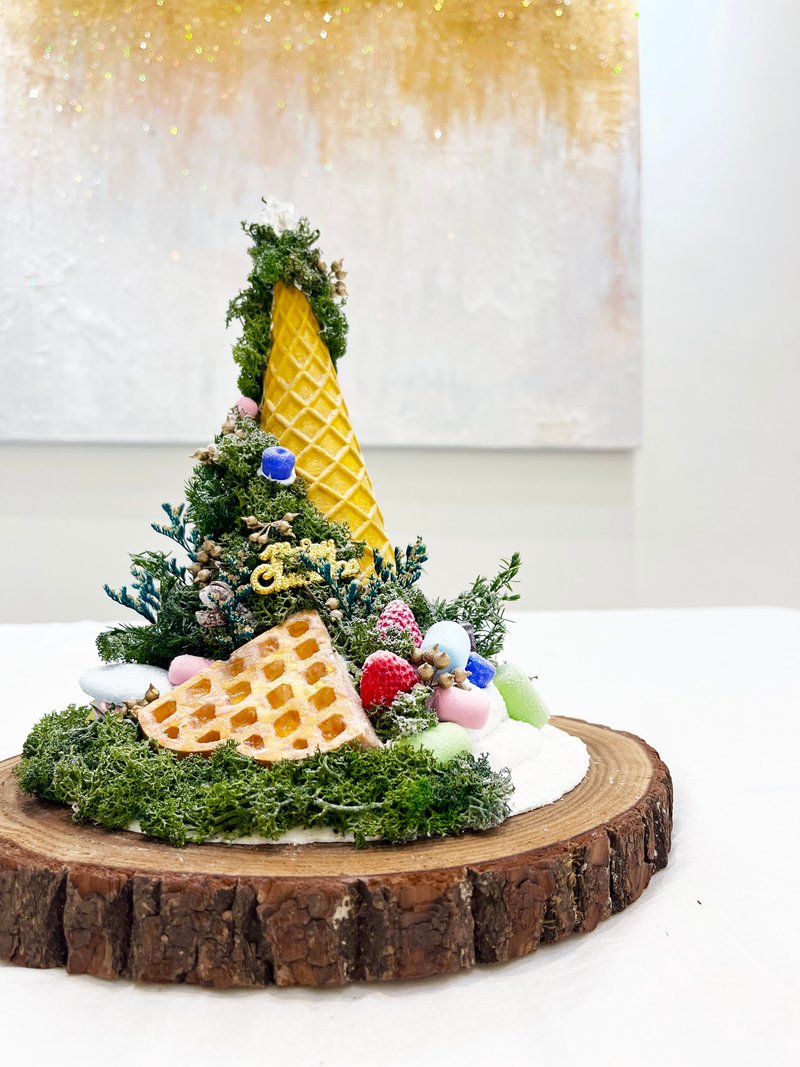 Sweet Christmas Cone Tree - จัดดอกไม้/ต้นไม้ - วัสดุอื่นๆ 