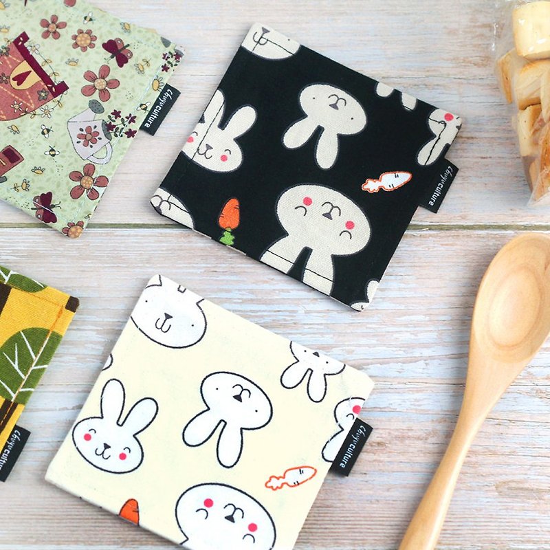 Chuyu flower cloth coaster/shape coaster/cloth cushion - Coasters - Cotton & Hemp Multicolor