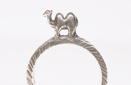 二毛銀（Nimou Jewelry） 二毛銀【動物系列─指上風景駱駝-戒指】銀