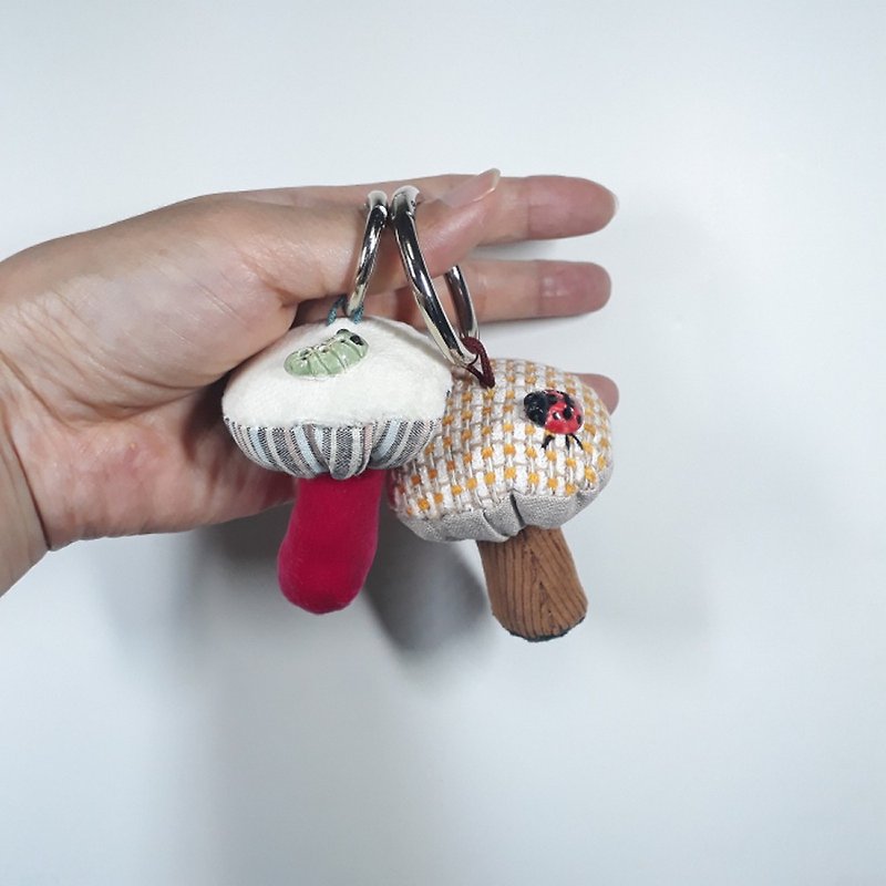 mushroom key ring soft mushroom - Keychains - Linen Multicolor