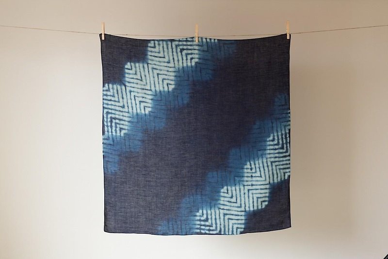Hon indigo dyed hemp furoshiki (Noboru Yamaji) - อื่นๆ - ผ้าฝ้าย/ผ้าลินิน สีน้ำเงิน
