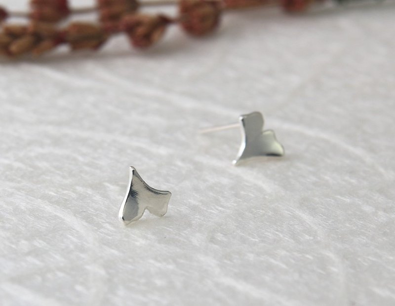 Sterling Silver Earrings / Ginkgo Leaf - Earrings & Clip-ons - Sterling Silver Silver