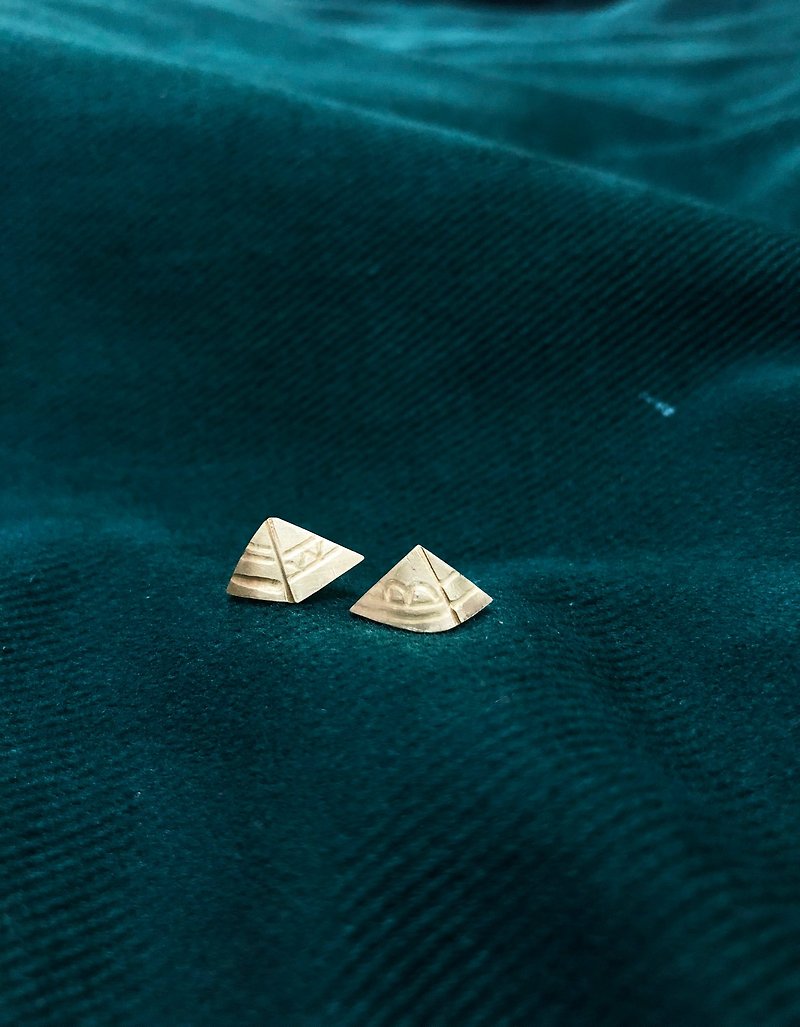 Egyptian series of five pyramid earrings - Earrings & Clip-ons - Copper & Brass Gold
