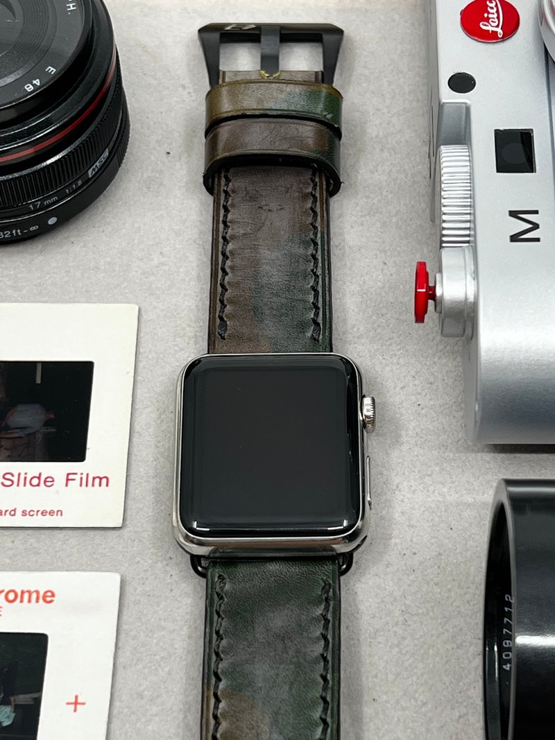 迷彩色 深啡色主調真皮皮革 Apple Watch 44mm 45mm 全手工錶帶 - 錶帶 - 真皮 咖啡色