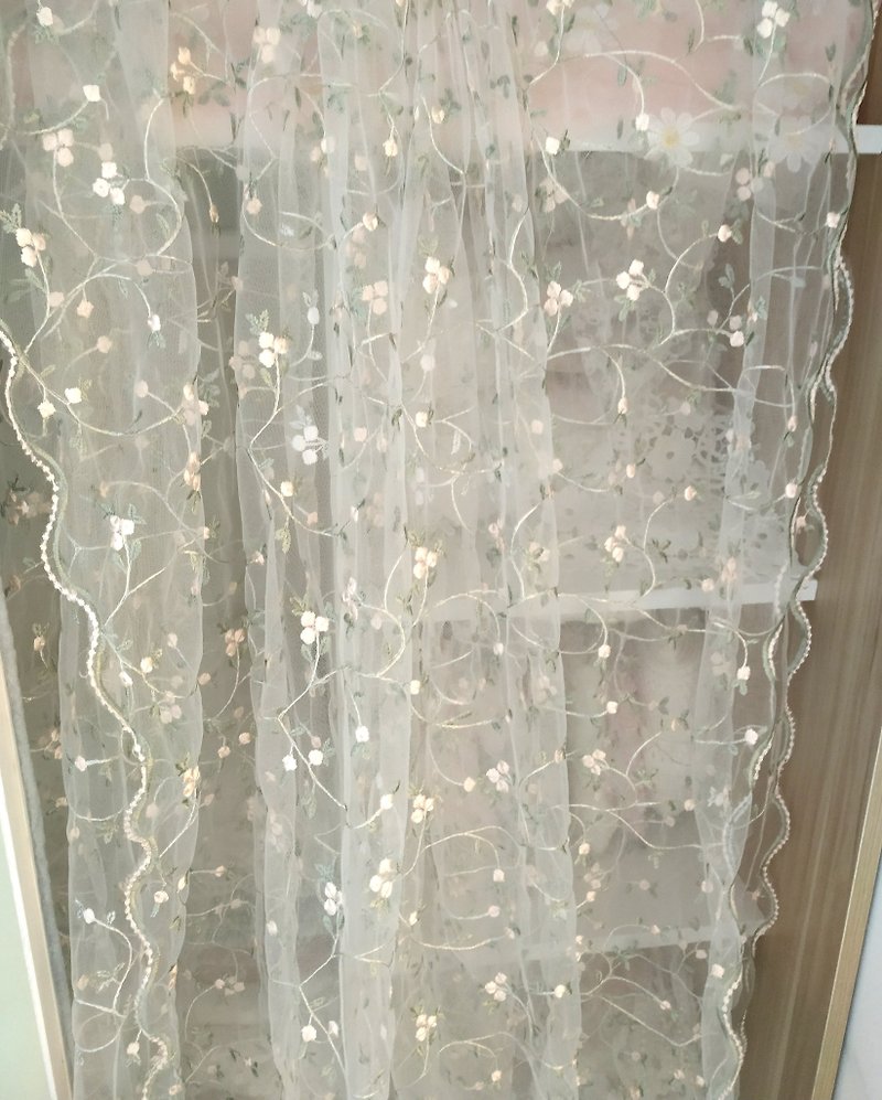 Mesh embroidery small floral transparent curtain coffee curtain door curtain - ม่านและป้ายประตู - วัสดุอื่นๆ 