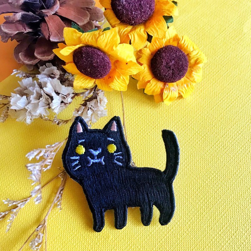 刺繡別針 繡布燙 -魔法黑喵 - 其他 - 繡線 黑色