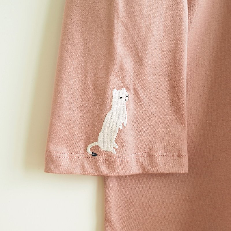 ermine sleeve t-shirt : smoked pink - เสื้อยืดผู้หญิง - ผ้าฝ้าย/ผ้าลินิน สึชมพู