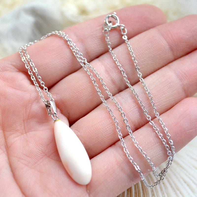 白色長條珊瑚珠子文青少女風短頸鍊項鍊日本高級二手古著珠寶首飾 - 項鍊 - 其他金屬 白色