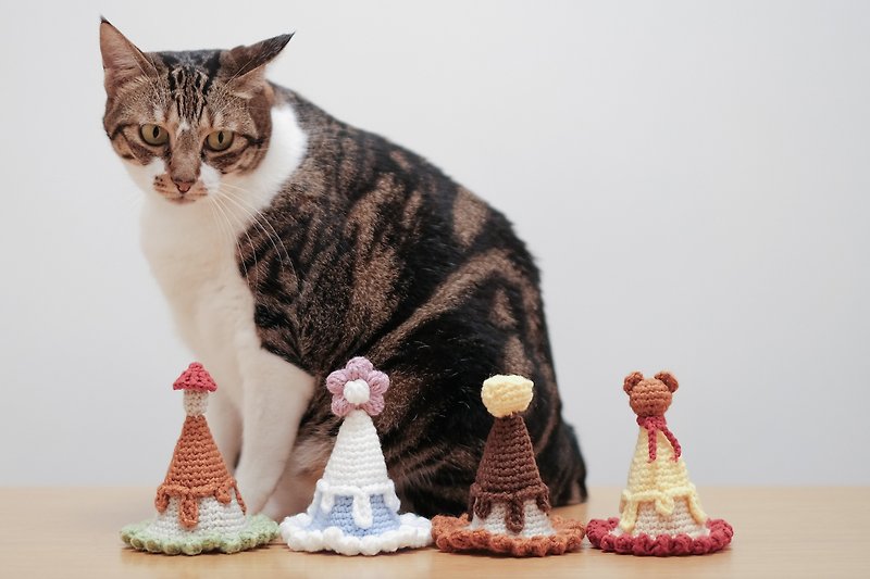 Custom Made Birthday Hat For Pets | Knitting | Crochet - ปลอกคอ - ผ้าฝ้าย/ผ้าลินิน 