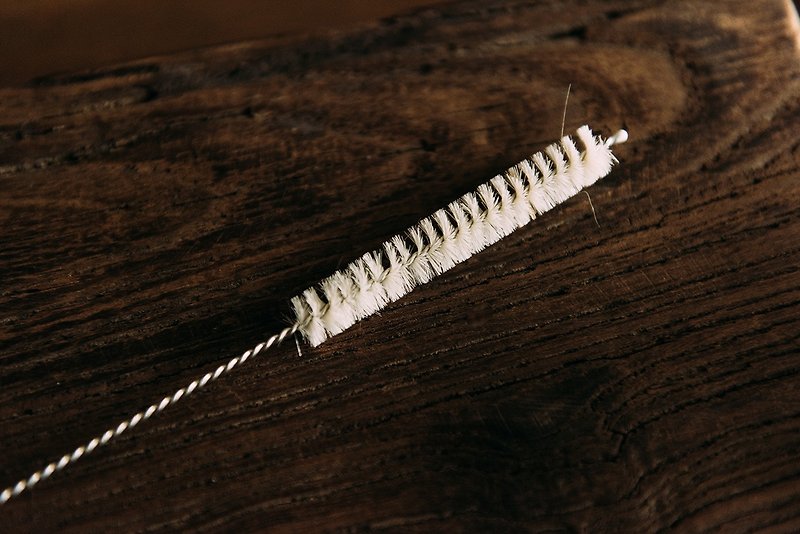 D&L straw brush - หลอดดูดน้ำ - ขนแกะ ขาว
