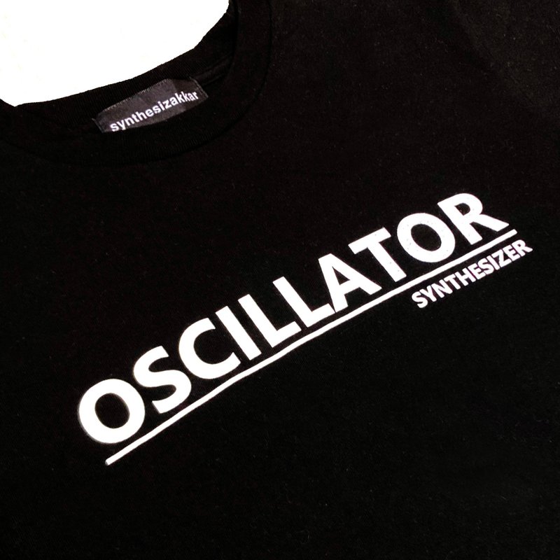 T-shirt OSCILLATOR T-shirt Oscillator Synthesizer T-shirt Black - เสื้อยืดผู้ชาย - ผ้าฝ้าย/ผ้าลินิน สีดำ