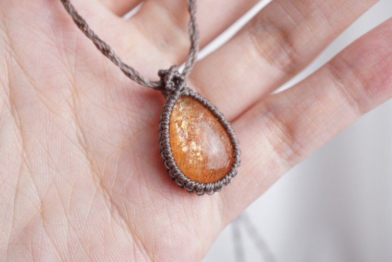 Sunstone Wax Cord Braided Necklace - สร้อยคอ - เครื่องเพชรพลอย สีส้ม