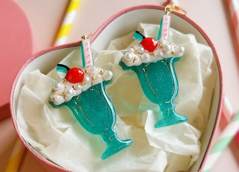 Blue Cream soda earrings クリームソーダピアス・イヤリング - 耳環/耳夾 - 樹脂 藍色