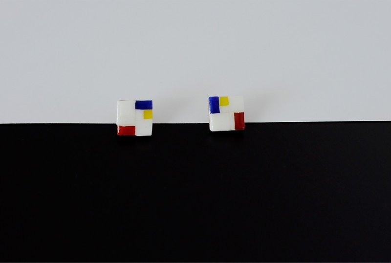 Mondrian Red, Yellow and Blue Series Stained Glass Mosaic Stud Earrings/ Clip-On Pair Contrasting Color Geometry - Earrings & Clip-ons - Glass 