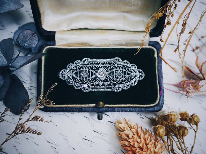 Plainville 銀掐絲鏤空花窗胸針－美國古董首飾 Vintage Jewelry - 胸針 - 銀 
