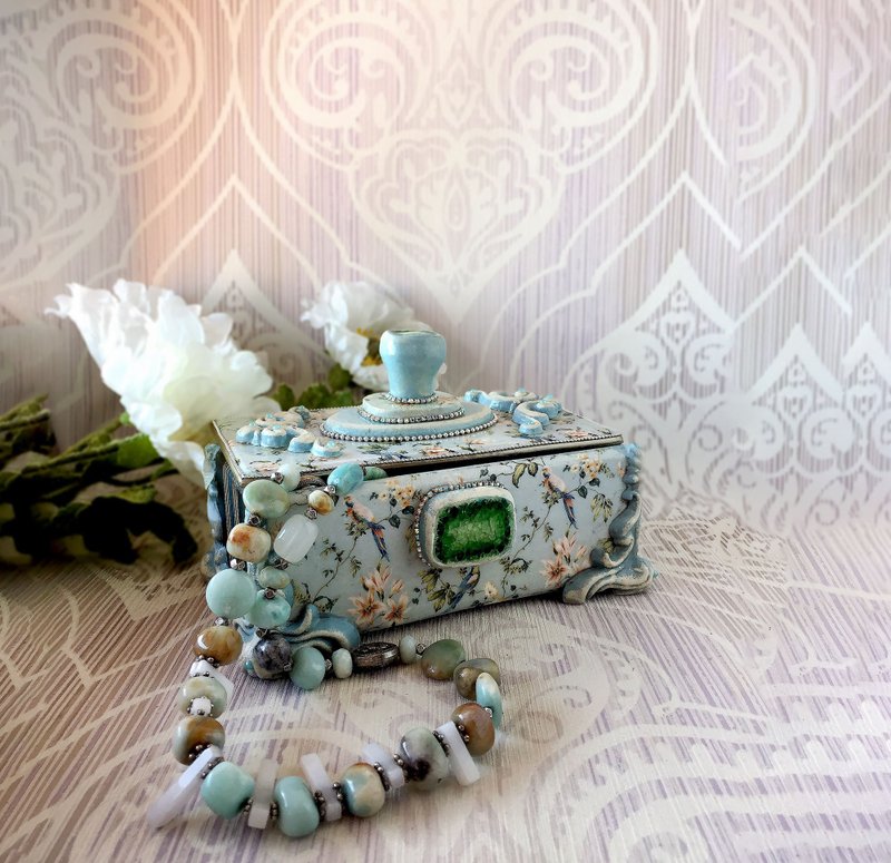 European classic,Blue Jewelry Box,Beautiful decor,Proposal ring box,Treasure box - 居家收納/收納盒/儲物盒 - 木頭 藍色