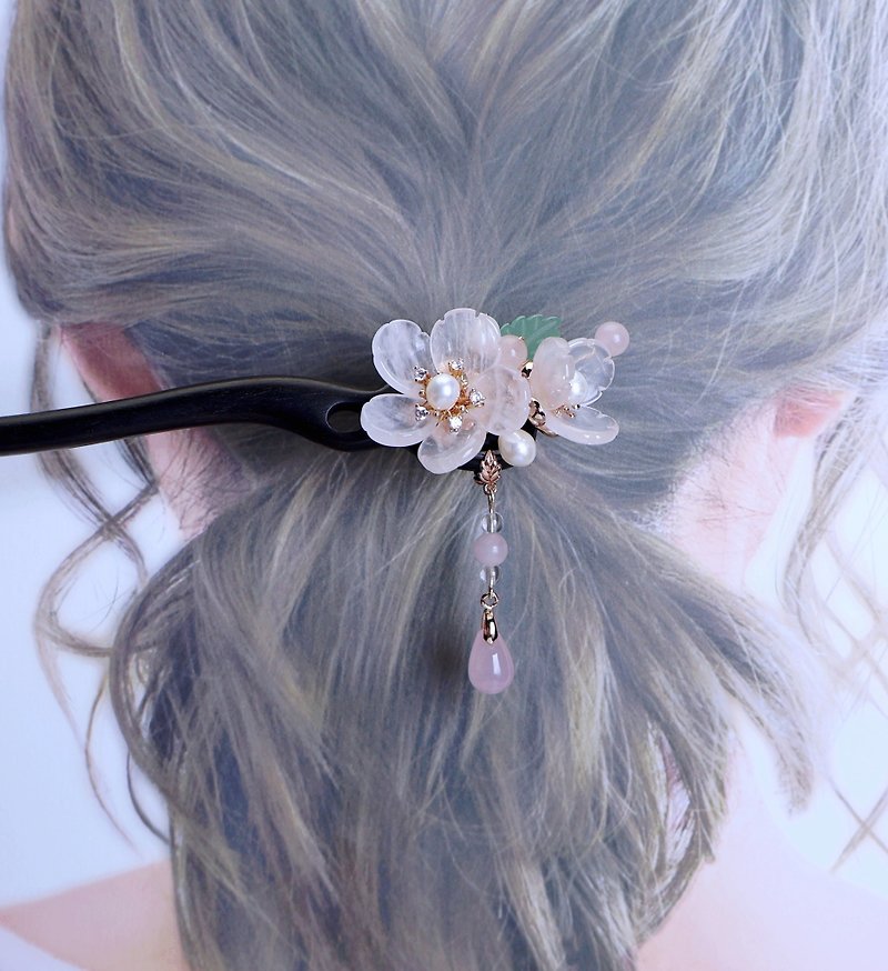 Lemon Handmade Hair Accessories Pink Crystal Cherry Blossom Ebony Hairpin - เครื่องประดับผม - ไม้ สึชมพู