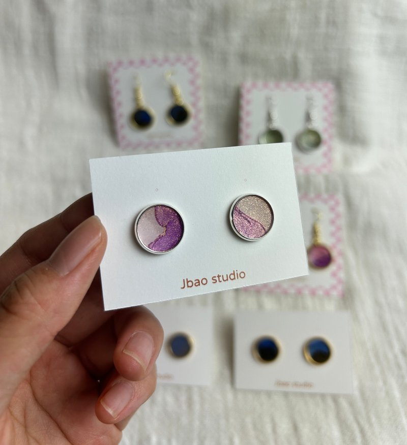 粉色紫色 圓形 手繪 耳針式 耳環 - 耳環/耳夾/耳骨夾 - 銅/黃銅 紫色