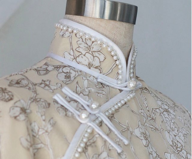 エレガントなチャイナドレス手縫いパールトリムオートクチュール