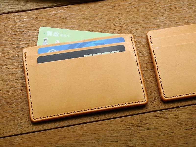 Leather Card Case ( Custom Name ) - Classic Tan - ที่เก็บนามบัตร - หนังแท้ สีเหลือง
