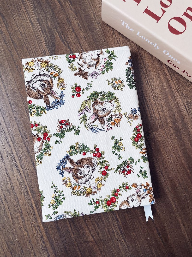 Book Cover  Rabbit Forest - ปกหนังสือ - ผ้าฝ้าย/ผ้าลินิน ขาว