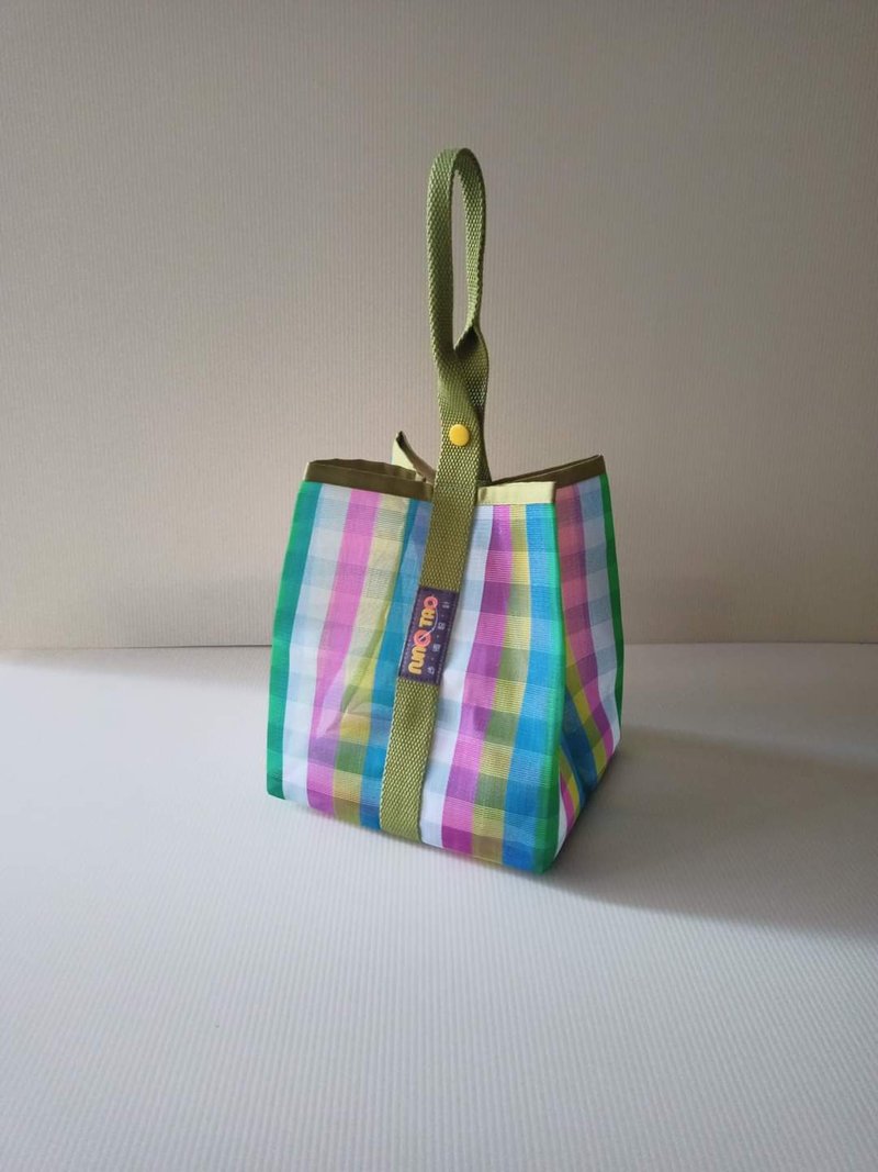 Fresh green juice_Ganzhi Dangdang bag - Handbags & Totes - Nylon Pink