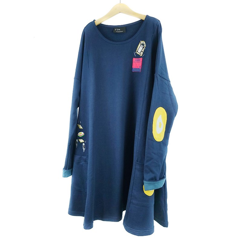 Urb. Toast cat / long-sleeved umbrella pocket dress - One Piece Dresses - Cotton & Hemp Blue