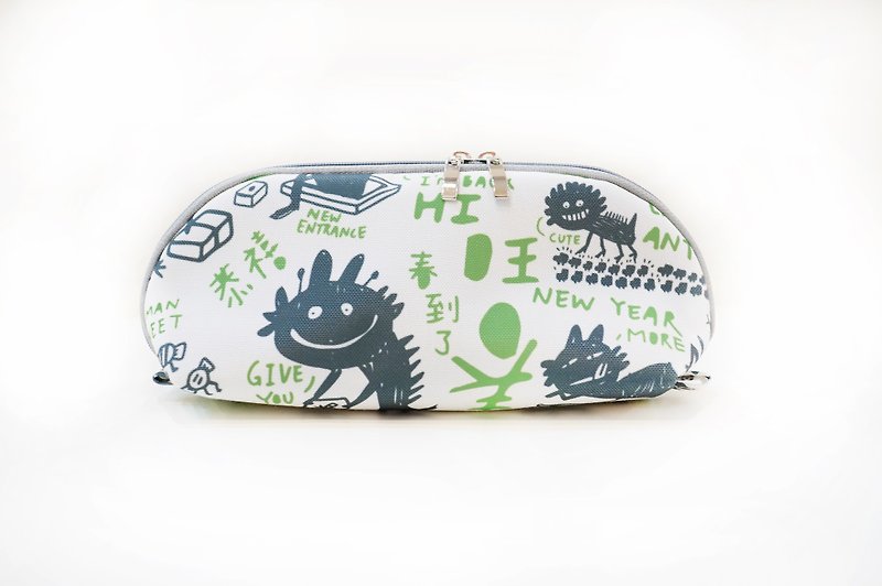 Cosmetic bag, pencil case, pencil case, school supplies, stationery, travel storage-Youchun printing (black and green color) - กล่องดินสอ/ถุงดินสอ - เส้นใยสังเคราะห์ สีเขียว