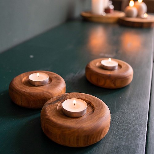 Perfecto Handmade Round wooden candlestick / Ecofriendly single candle holder / Elm cozy handmade