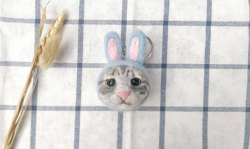 Needle Felt Grey Cat With Rabbit Ears Hat Keyring - Other - Wool Gray