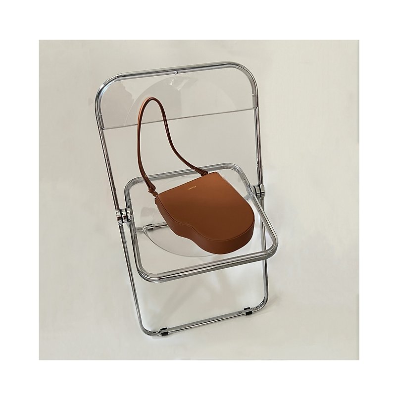 Brown Handbag Side Back Original Design - กระเป๋าถือ - หนังแท้ สีนำ้ตาล