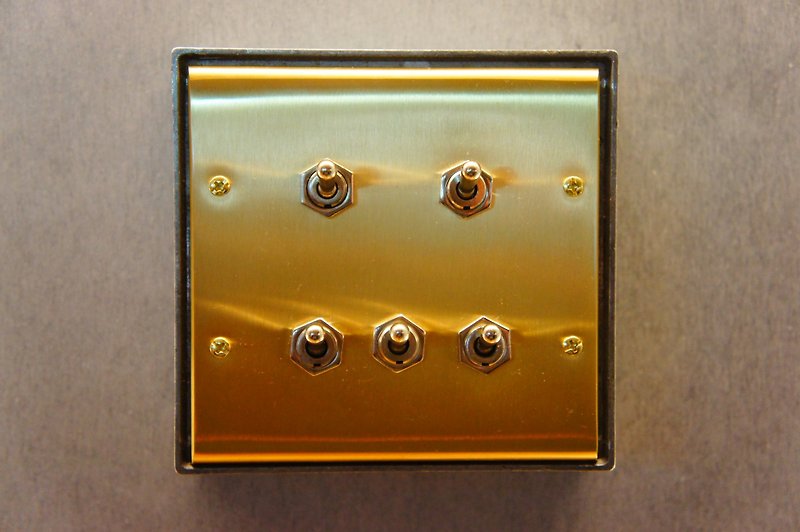 Edison-industry industrial retro Bronze wind LOFT Bronze five open switch - โคมไฟ - โลหะ สีทอง
