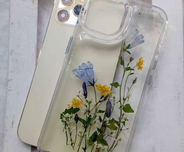 ハンドメイドの押し花スマホケース iPhone 14 Pro エレガント スズラン - ショップ annys-workshop スマホケース・カバー  - Pinkoi