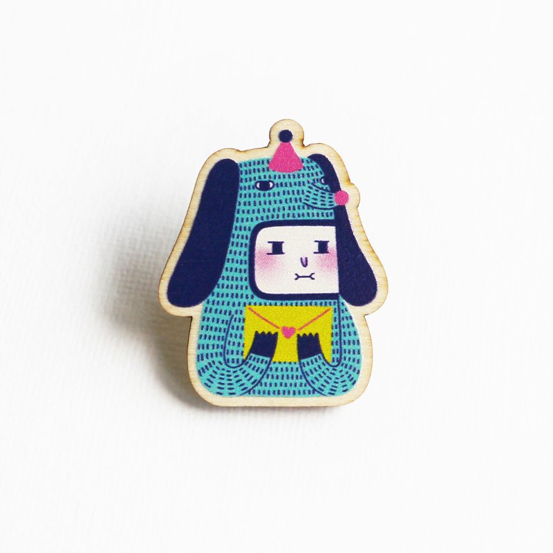 Fifi The Furry Printed Wooden Pin Badges - เข็มกลัด - ไม้ สีน้ำเงิน