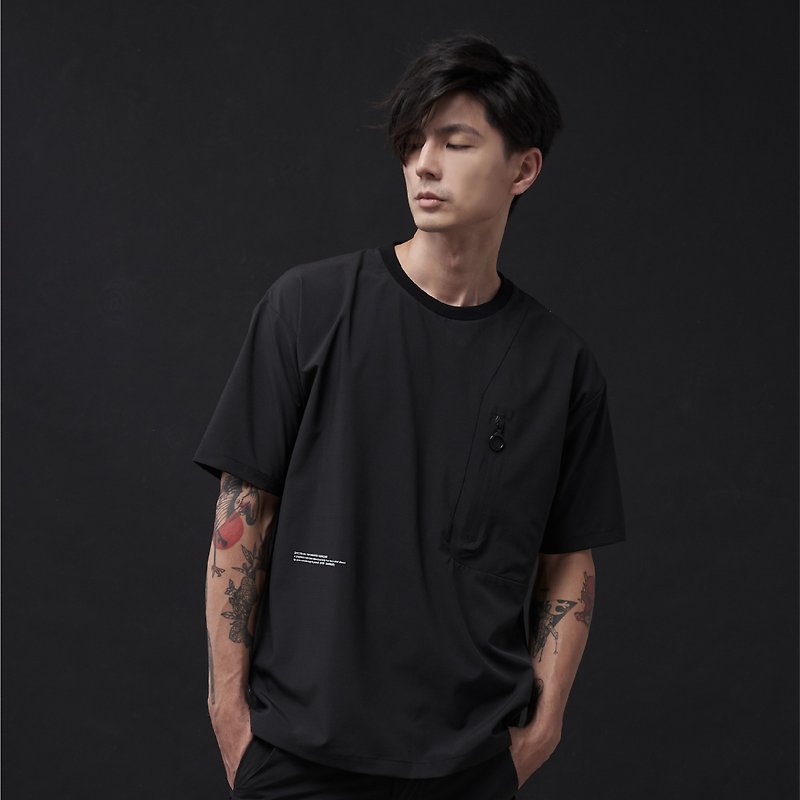 DYCTEAM - Shut-Down Zipper Pocket T-shirt - Men's T-Shirts & Tops - Nylon Black