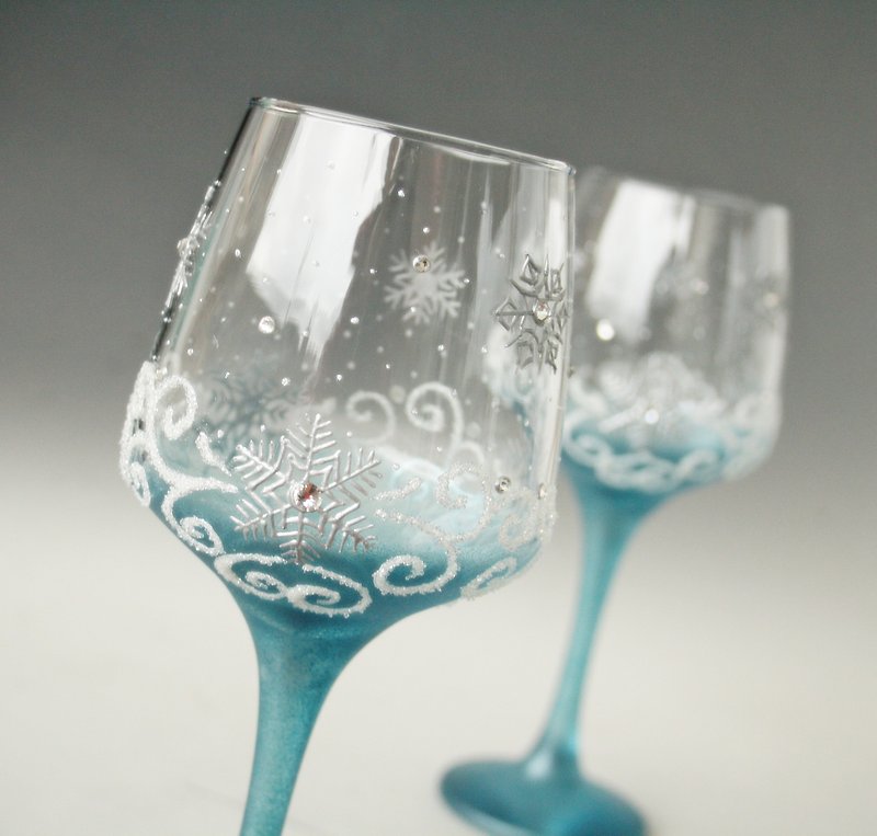 Winter Wedding Christmas Gift Snowflakes Wine Glasses, Hand Painted ,set of 2 - Bar Glasses & Drinkware - Glass Blue