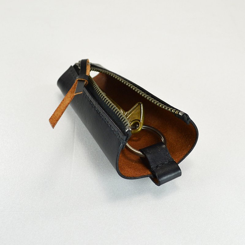 Black vegetable tanned leather hand sewing key bag - ที่ห้อยกุญแจ - หนังแท้ สีดำ