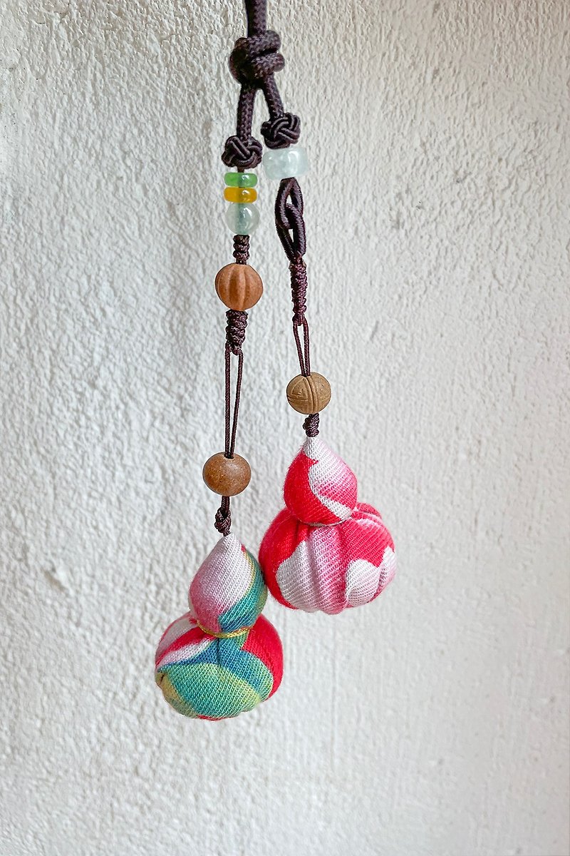 A dyed finger sachet | Gourd pendant bag hanging | Cotton hand-sewn filling incense - Charms - Cotton & Hemp Multicolor
