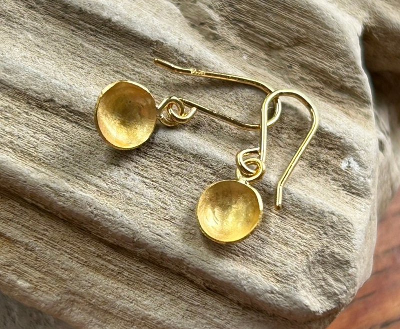 K24 Pure Gold Classic EarringsnⅡ◇純金の揺れるクラシックピアス (両耳分） - 耳環/耳夾/耳骨夾 - 其他金屬 金色