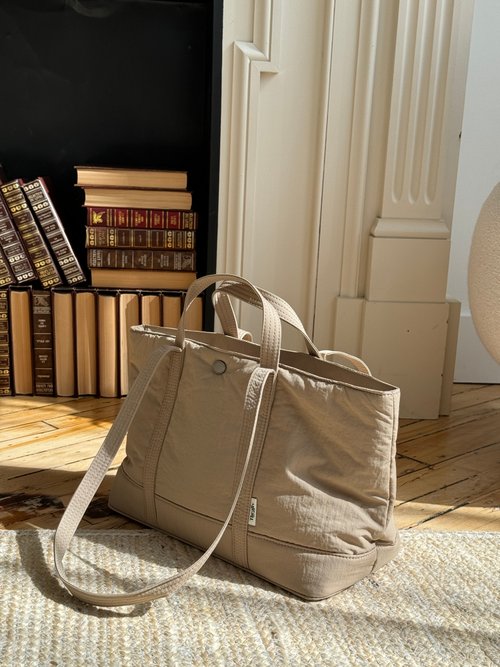 ★THE ALLY★送料込★韓国★大人気★正規品★バッグ★MOLLY BAG Korea The Ally | Molly bag 몰리백| Versatile sports bag