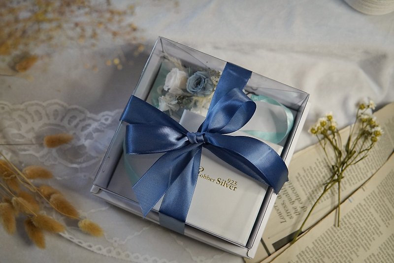 Bridesmaid Gift Box / Rose Wrist Flower – 925 Silver Pearl Series Jewelry - ช่อดอกไม้แห้ง - พืช/ดอกไม้ หลากหลายสี
