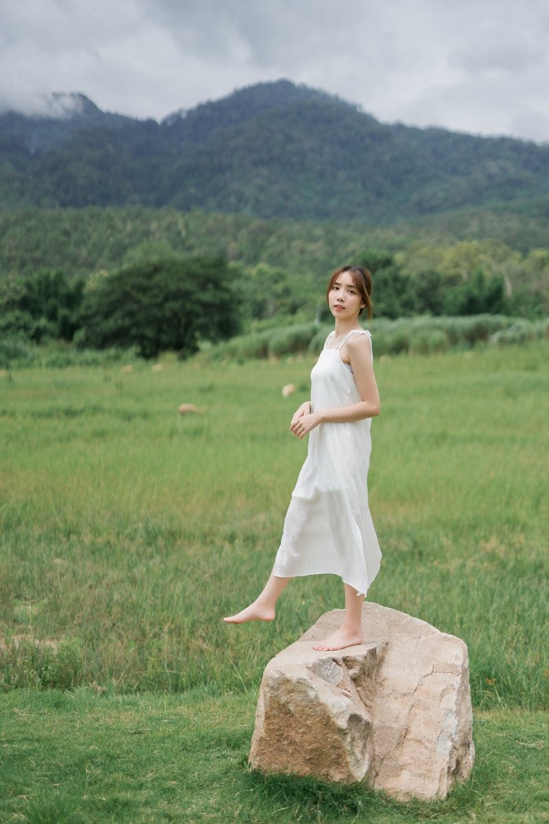 lachamme - truffle dress one-shoulder dress with bow (White milk ) - 洋裝/連身裙 - 聚酯纖維 白色
