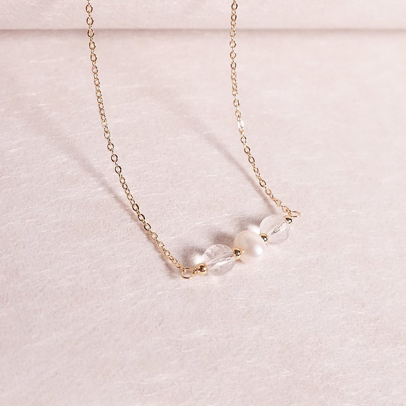 Pure and elegant│Natural pearl white crystal crystal necklace - Necklaces - Crystal White