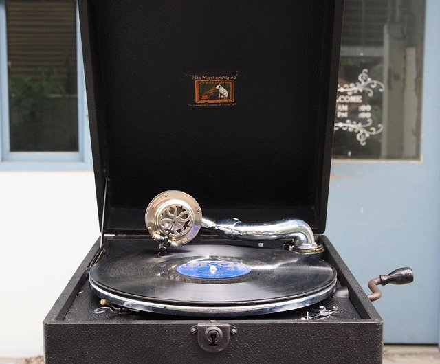 真鍮ホーン蓄音機オーディオ機器付きアンティークレコード