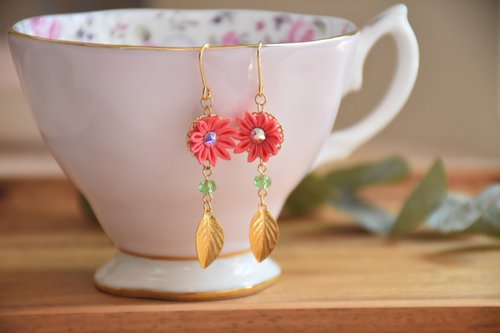 Angelic Handicraft 高貴紅 葉子 客製真絲細工花耳環 / つまみ細工ピアス