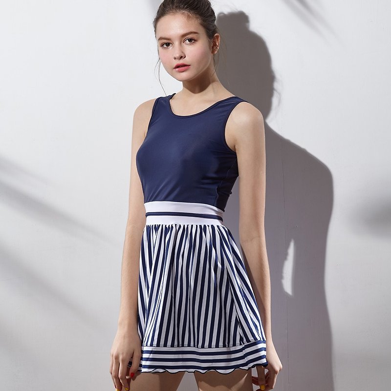【SARLEE】Casual Dress Two-Piece Swimsuit (with Pad and Swimming Cap) - Women's Swimwear - Nylon Blue