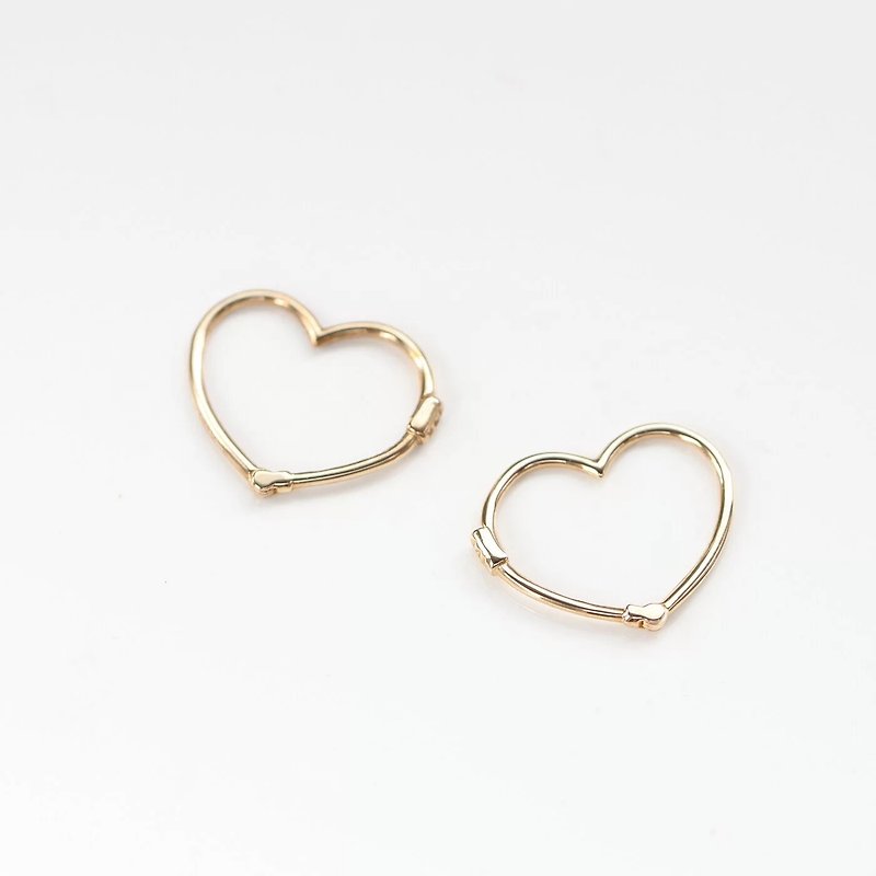 14K Small Love Heart Earring Small Love Heart Earrings - ต่างหู - เครื่องประดับ สีทอง