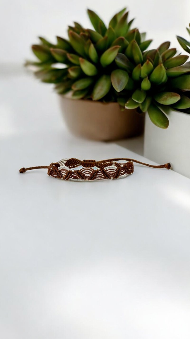 【Pre order】Macrame | Bracelet | choose your colour - สร้อยข้อมือ - วัสดุอื่นๆ สีนำ้ตาล