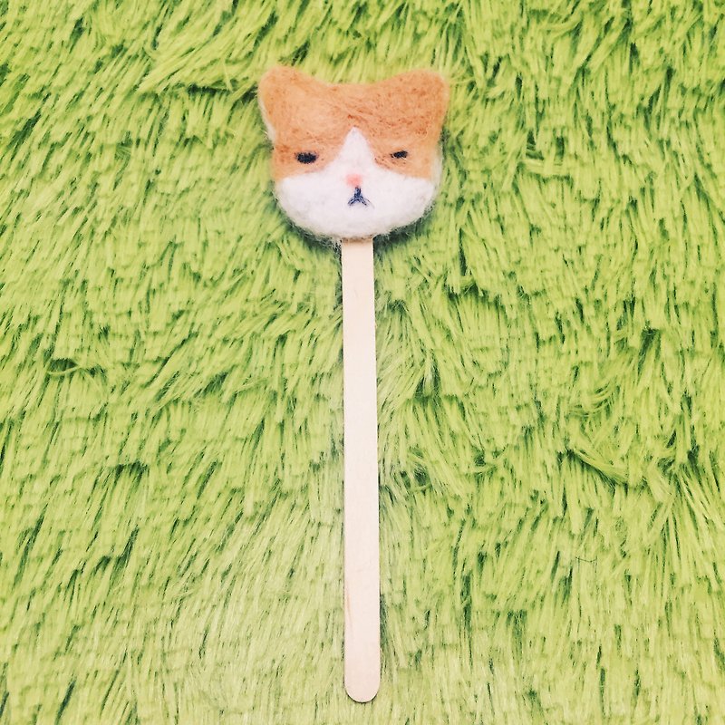 Woolfelting Cat's Face Bookmark．Pure White - ที่คั่นหนังสือ - ขนแกะ สีส้ม