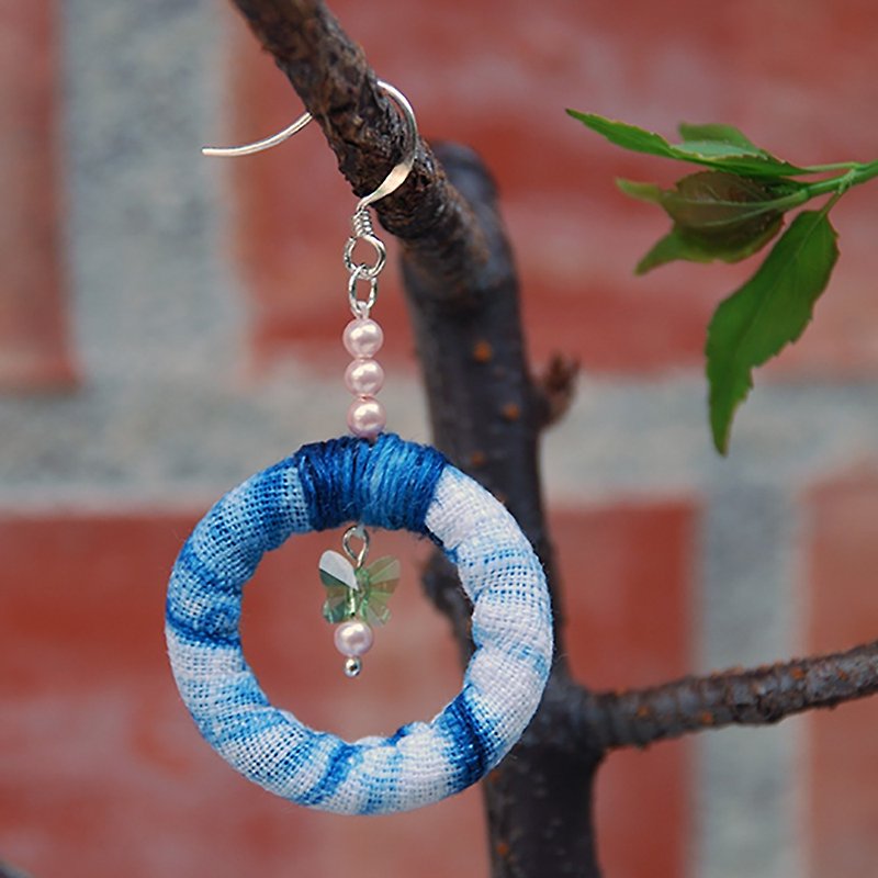 Dyed blue dyed handmade 925 sterling silver earrings // single sold - ต่างหู - ผ้าฝ้าย/ผ้าลินิน 